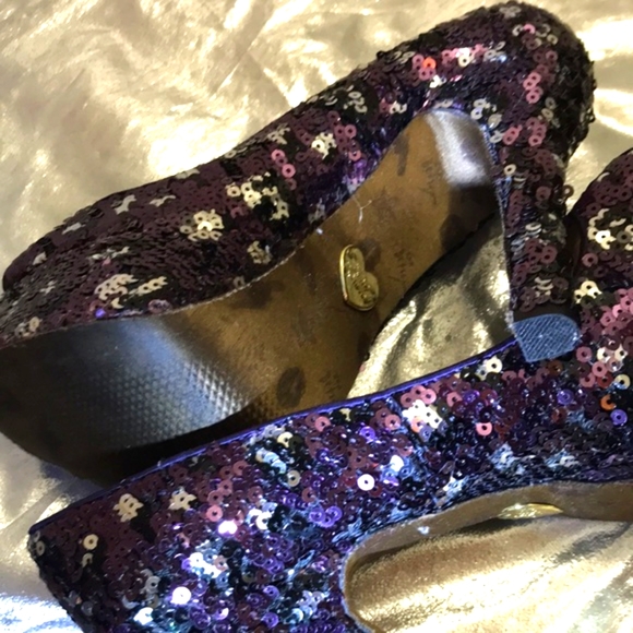 Betsy Johnson Multi Color Shimmer Sequence 7M 5” Heel - Picture 6 of 13